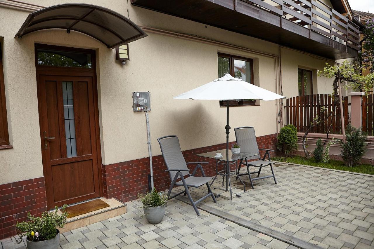 Apartament Rozelor Μπρασόβ Εξωτερικό φωτογραφία
