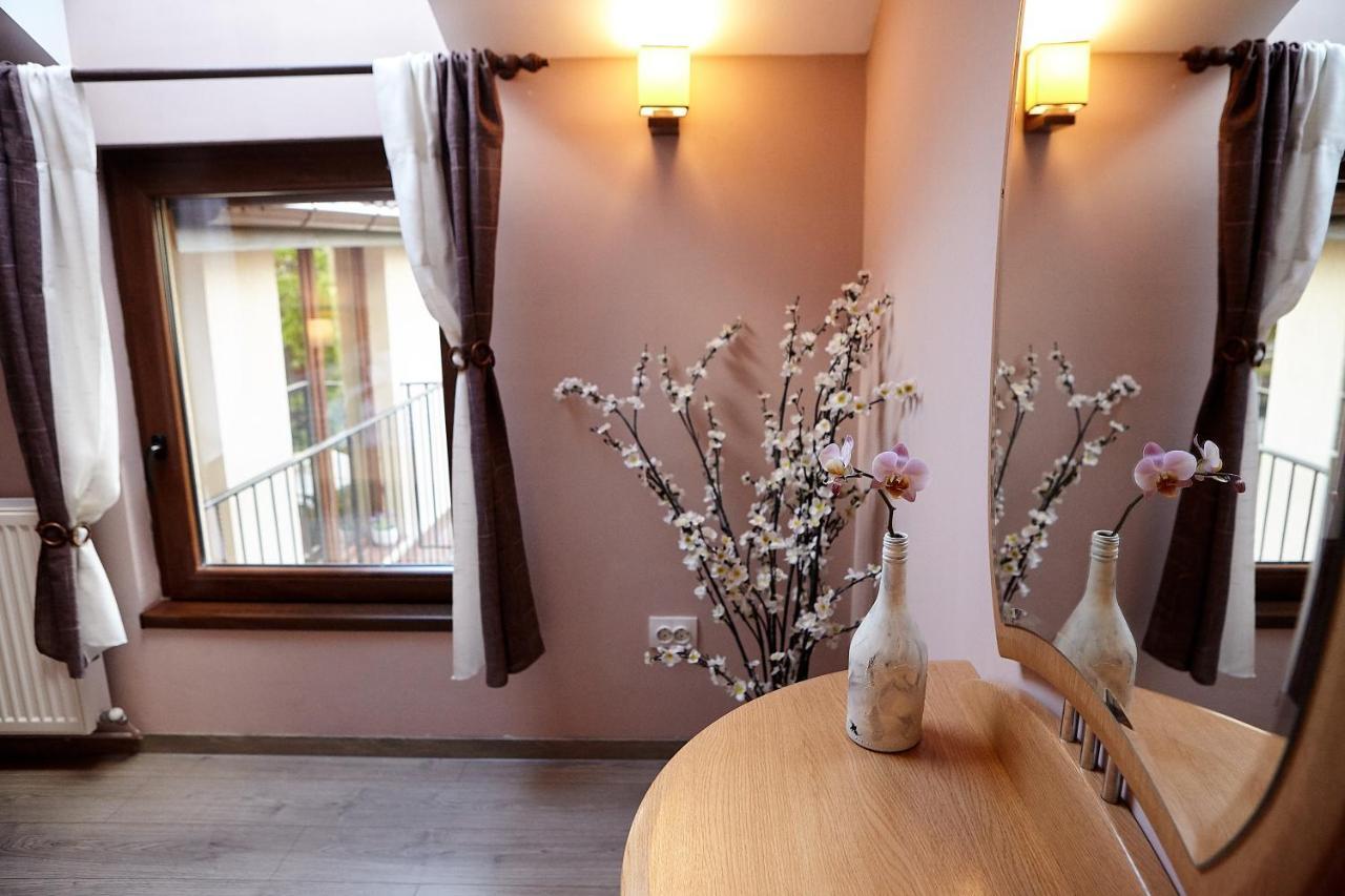 Apartament Rozelor Μπρασόβ Εξωτερικό φωτογραφία
