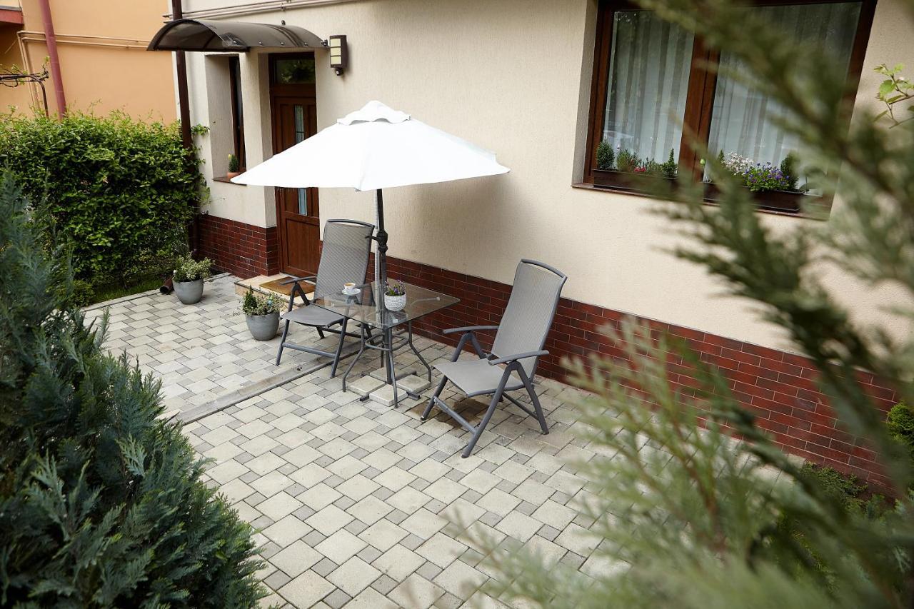 Apartament Rozelor Μπρασόβ Εξωτερικό φωτογραφία