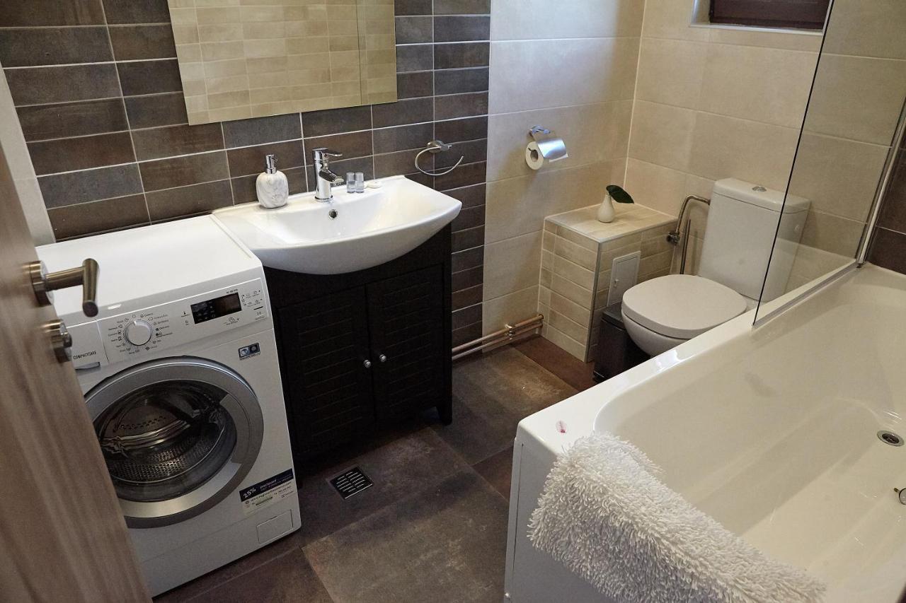 Apartament Rozelor Μπρασόβ Εξωτερικό φωτογραφία