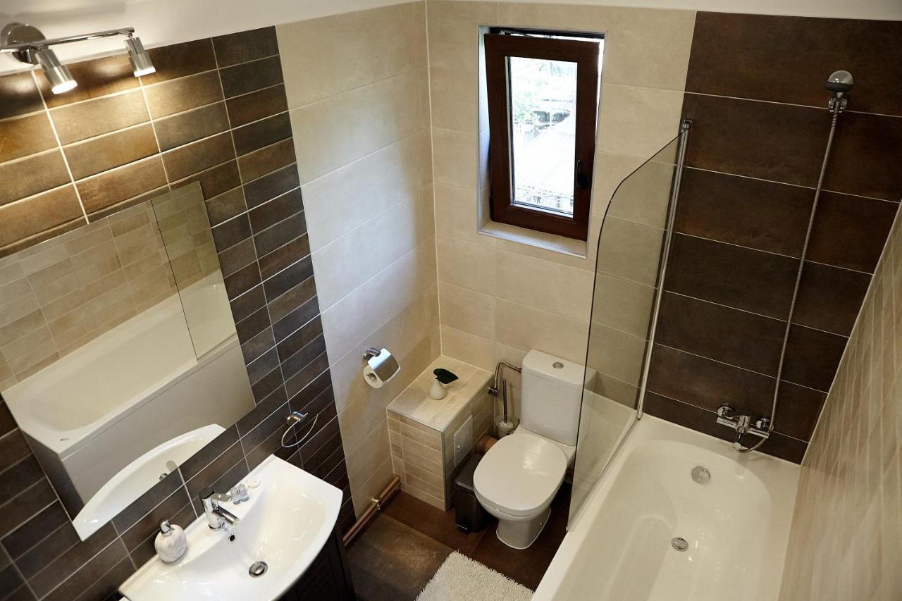 Apartament Rozelor Μπρασόβ Εξωτερικό φωτογραφία